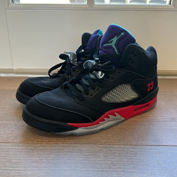 Jordan 5 Retro ‘Top 3’ - Men’s Size 11 (based on OG Vintage version) - Picture 2 of 6
